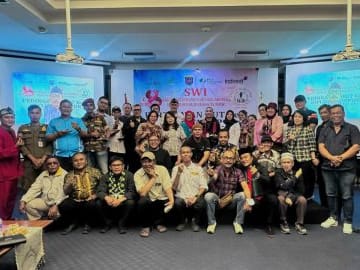 Foto Bersama di HUT SWI Kota Depok