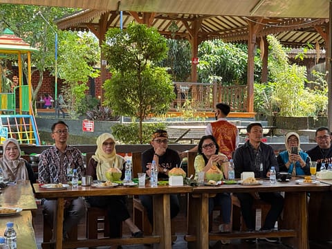 Kepala BPJS TK Sumedang, Haryani Rotua Melasari, Kepala BPJS TK Sukabumi, Ryan Gustaviana, dan Kepala BPJS TK Kota Depok Novarina Azli, Kamis,10 Juli 2025. (YN)